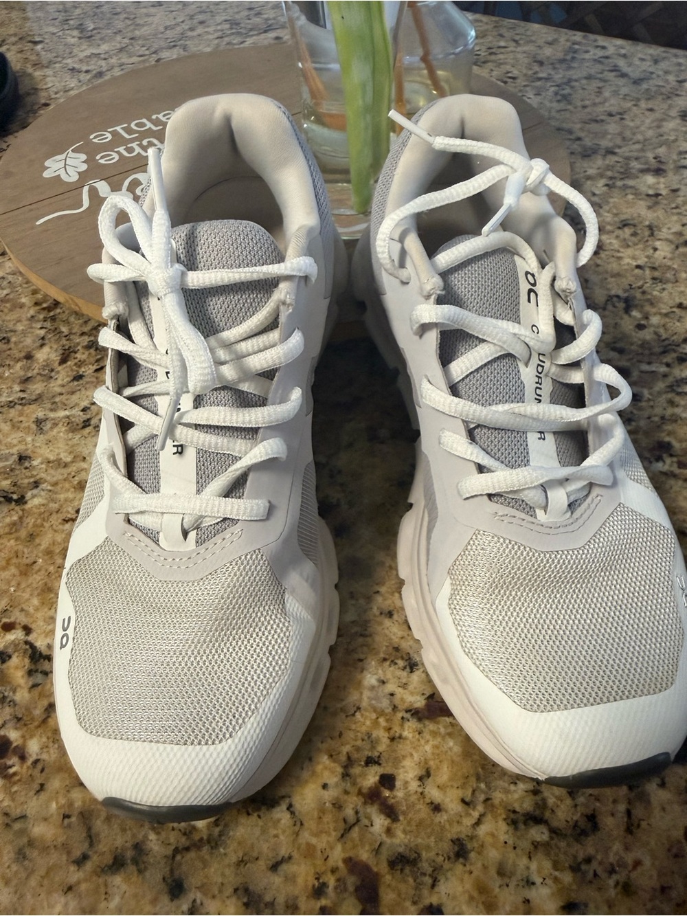 On Running women’s 7.5 White and Light Gray Sneakers